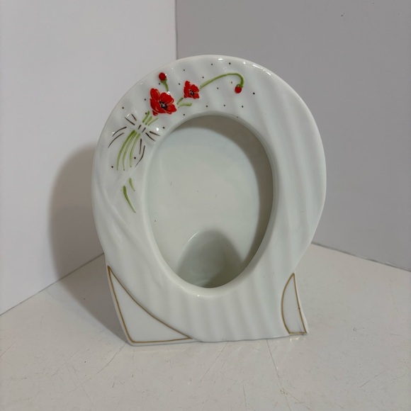 🛍️3/$30‎ Vintage Eaton collection Japan Kato Kogei white ceramic photo frame - Picture 1 of 12